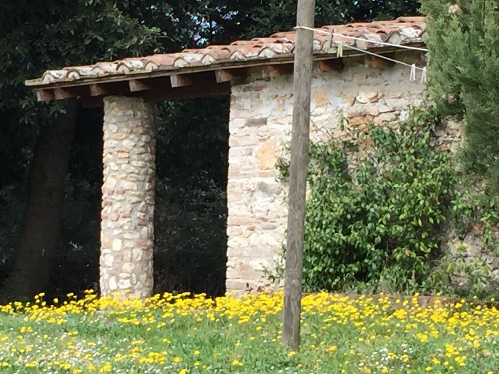 Agriturismo Podere Conte Ràcani 37/40