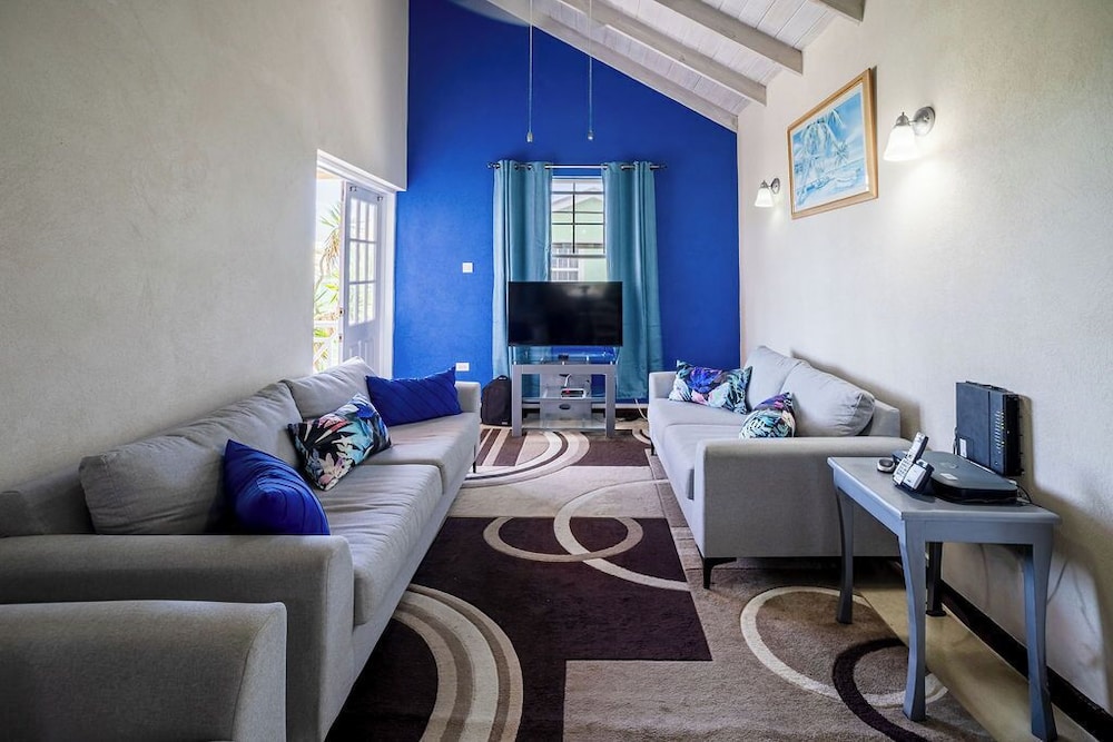 Best E Villas Providence 28/39