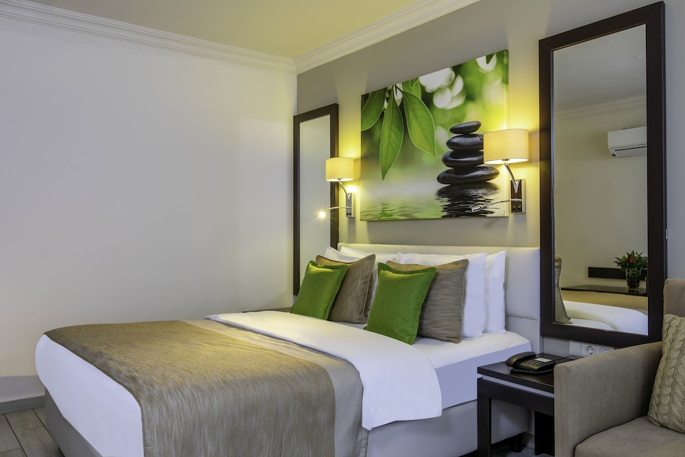 غرفة قياسية بسرير مزدوج أو سريرين منفصلين بإطلالة جزئية على البحر، Marmaris Bay Resort - Adults Only (16+) 3/5