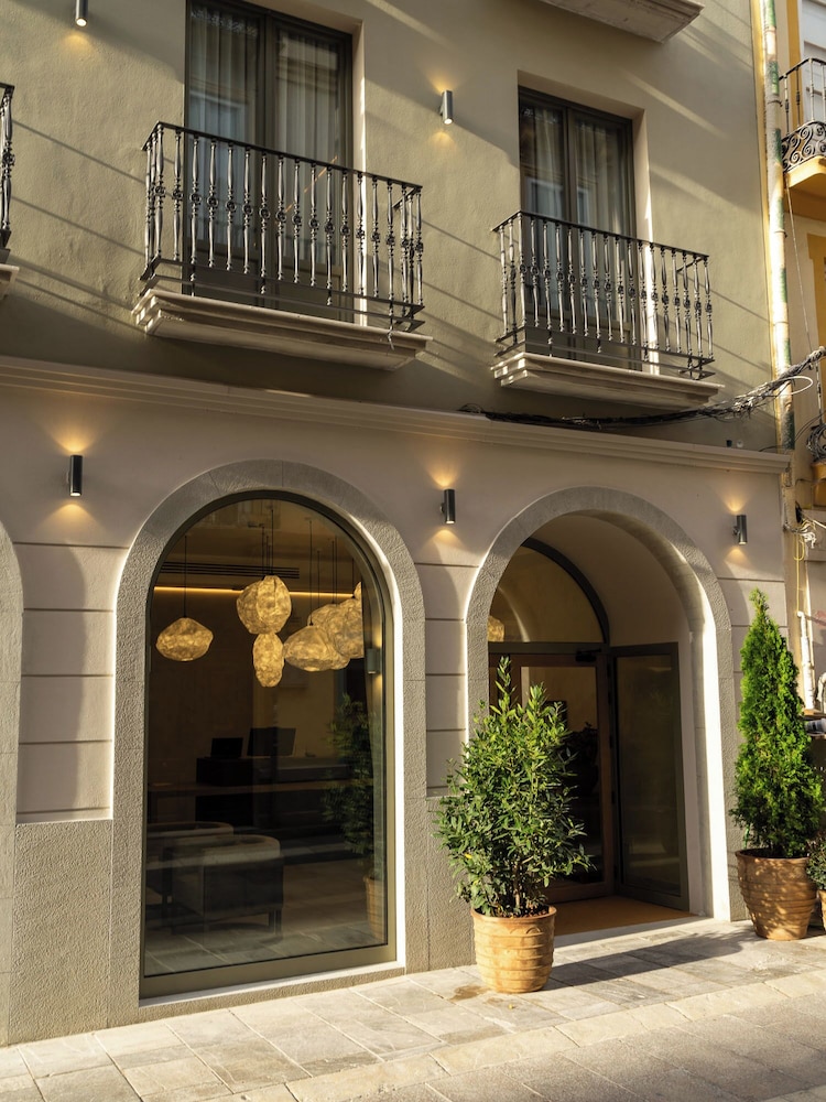 Hotel Well and Come Malaga 5/50