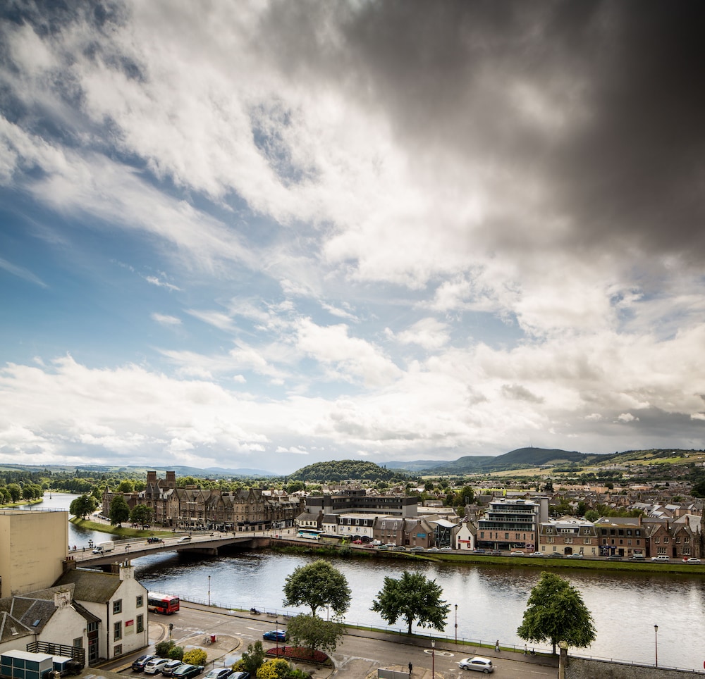 Mercure Inverness Hotel 53/59