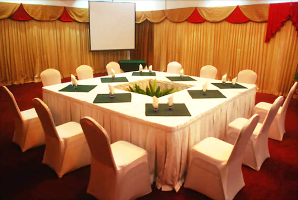 Rovanels Resort And Conference Centre 16/22