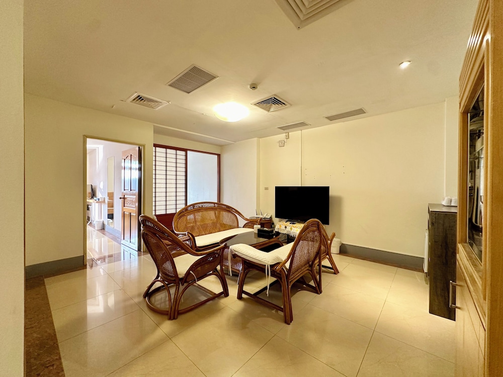 Taihu Hotel Sun Moon Lake 50/65