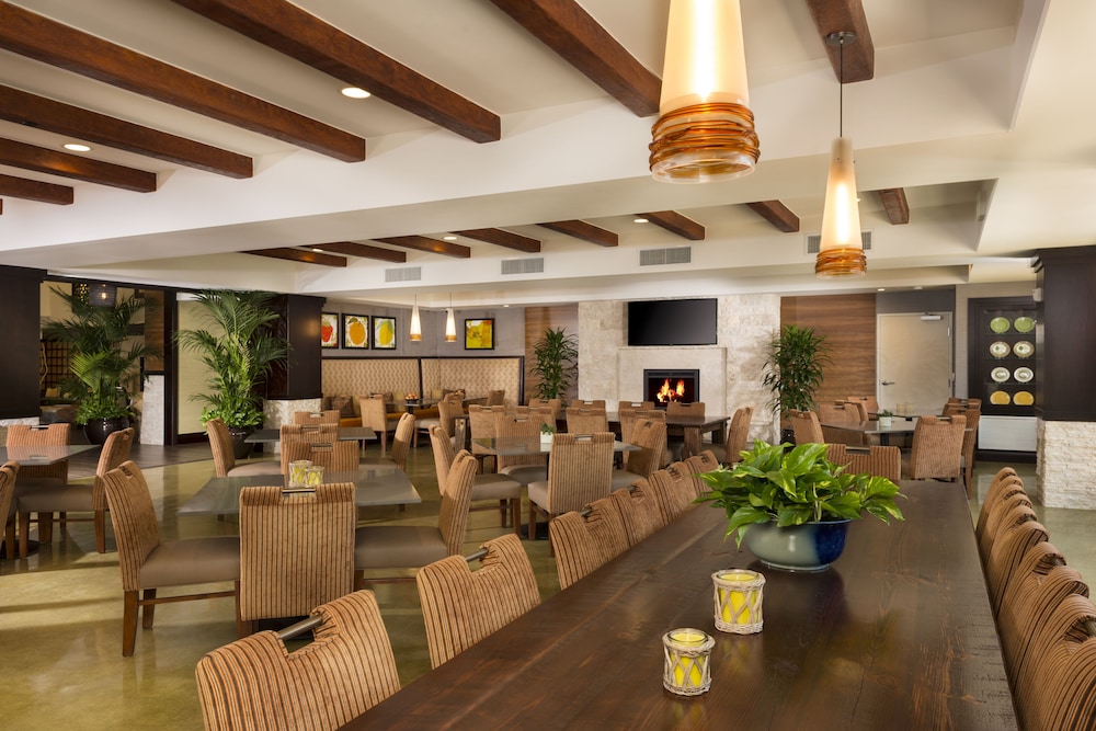 AYRES HOTEL ORANGE 27/38