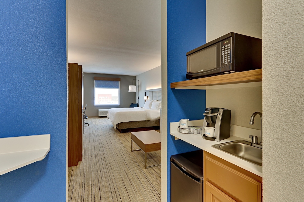 Holiday Inn Express Hotel & Suites Weatherford 29/57