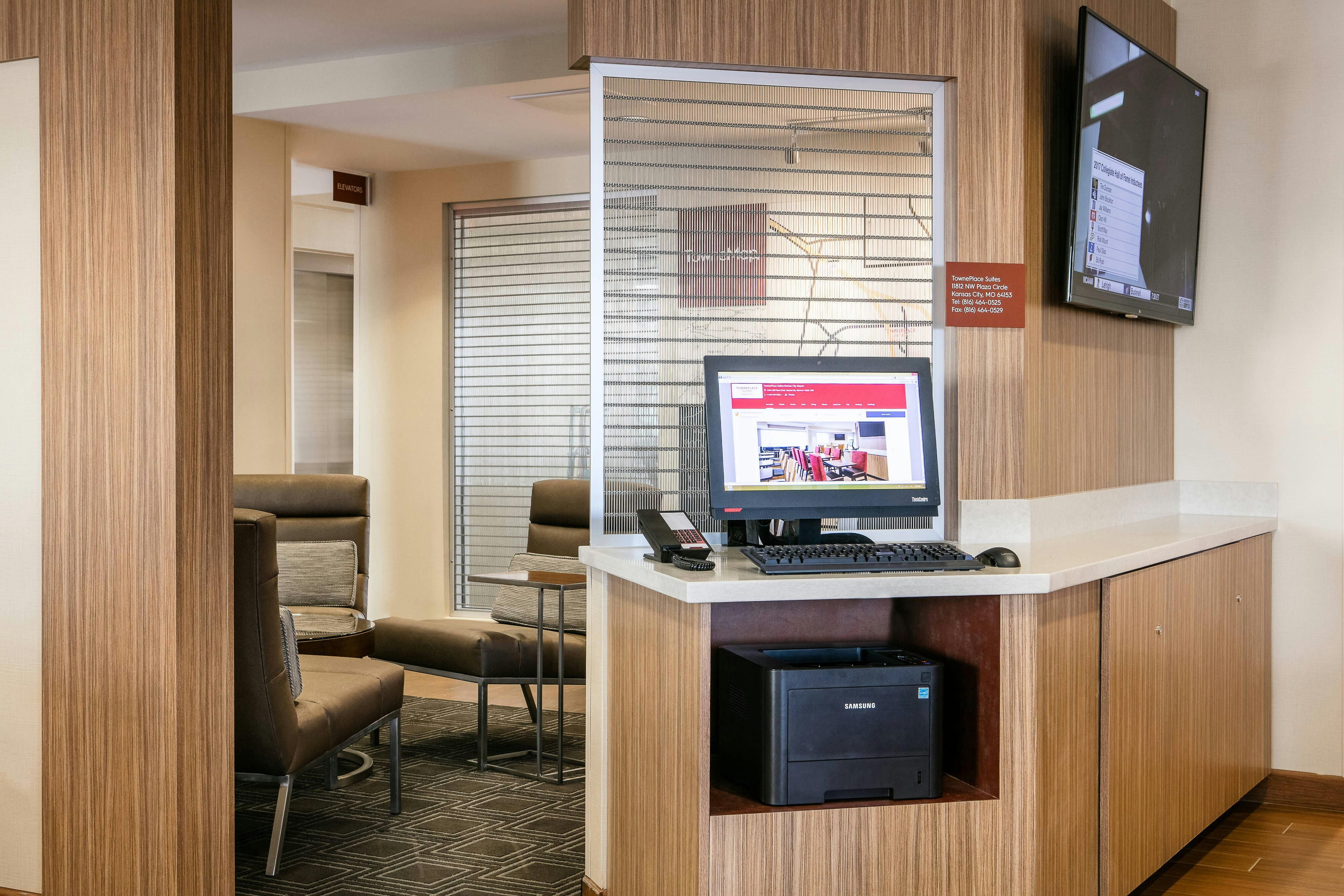 TOWNEPLACE SUITES KANSAS CITY AIRPORT 33/40