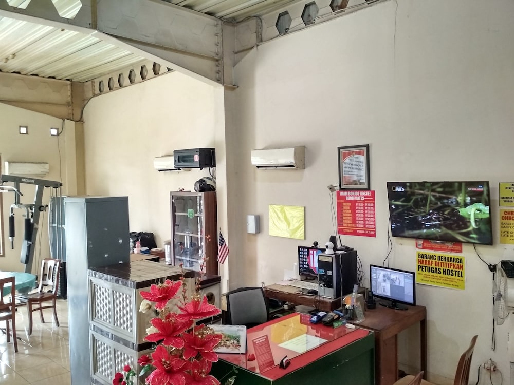 Imam Bonjol Hostel 12/15