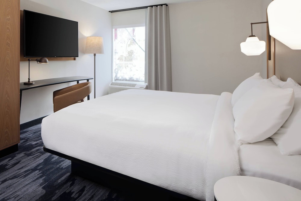 Fairfield Inn & Suites by Marriott Atlantic City Absecon 16/42