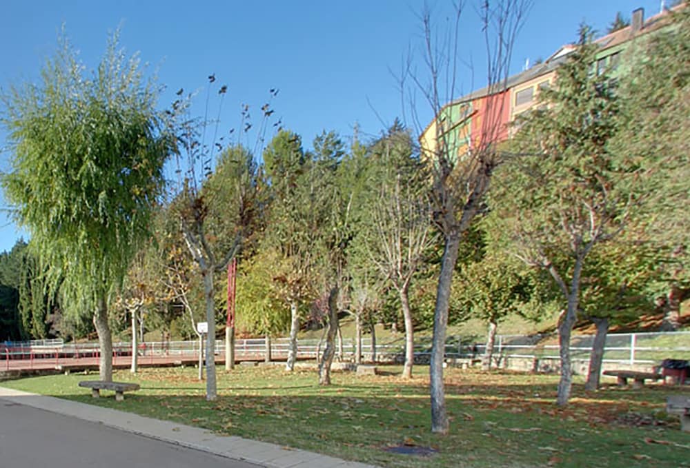 Albergue Jaca 22/44