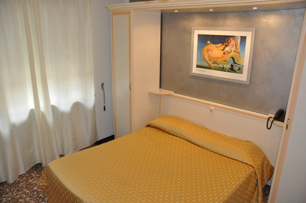 Hotel Vittoriano 10/40
