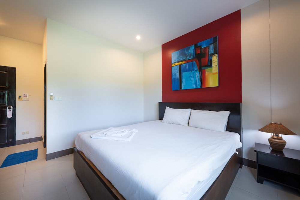 Baan Yuyen Karon Guesthouse 23/76