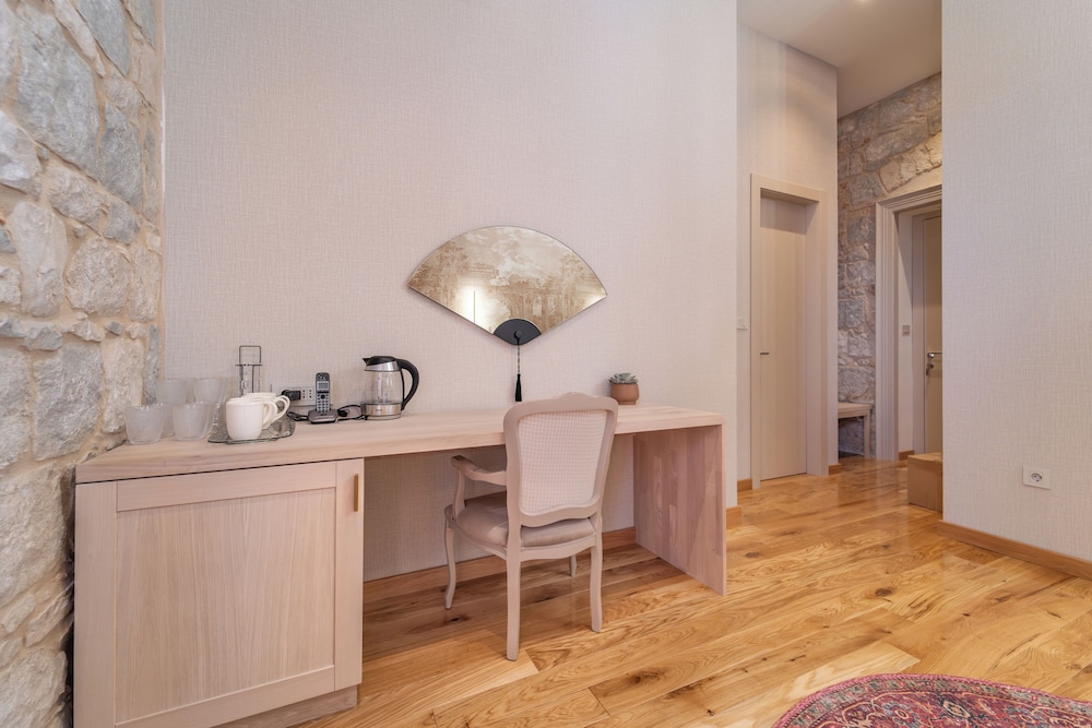蒂芬妮豪华酒店(Tifani Luxury Rooms) 图片2