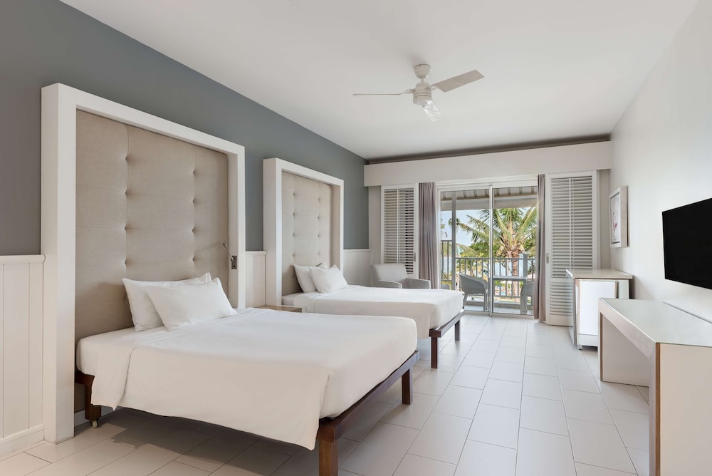Radisson Blu Azuri Resort and Spa 26/69