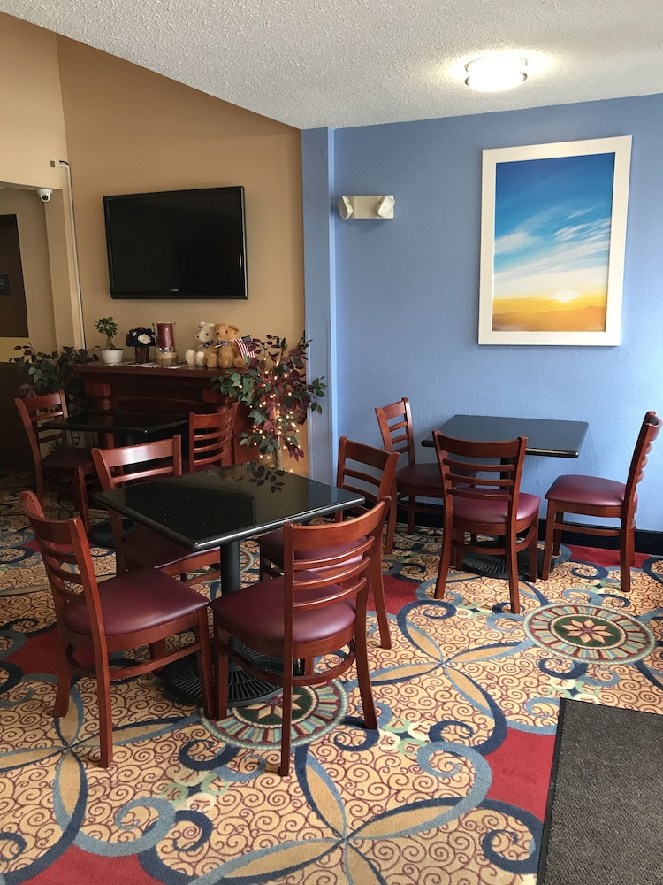 Days Inn By Wyndham Keene Nh 32/41