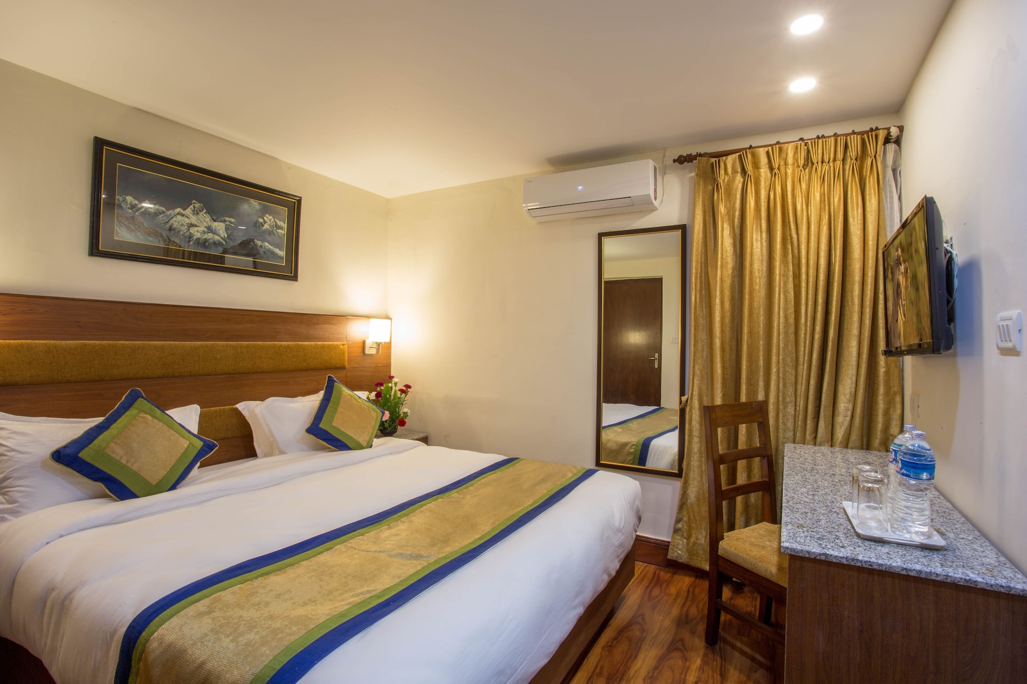 1 BEDROOM, DELUXE, DOUBLE BED