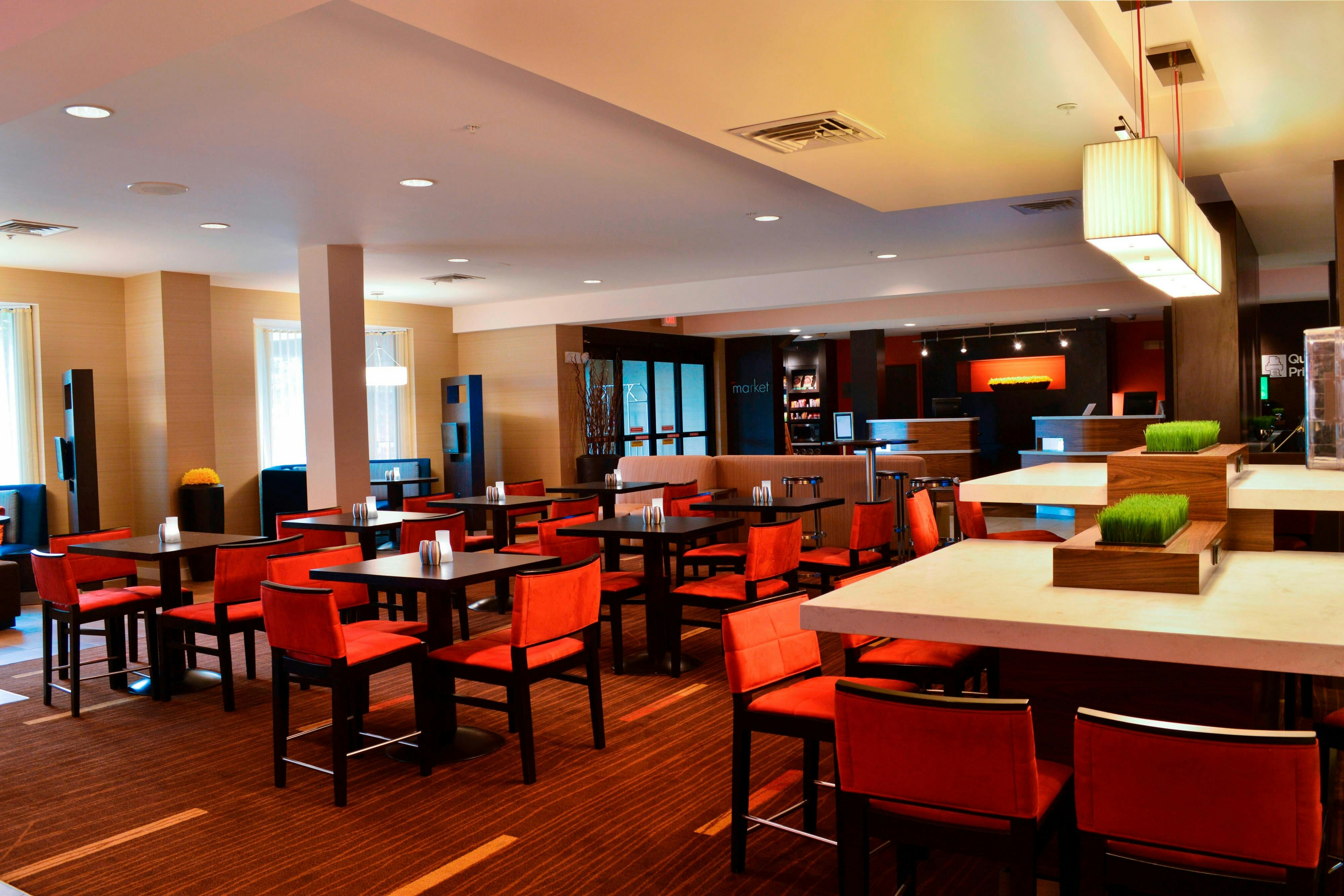 Courtyard by Marriott Concord 1/2