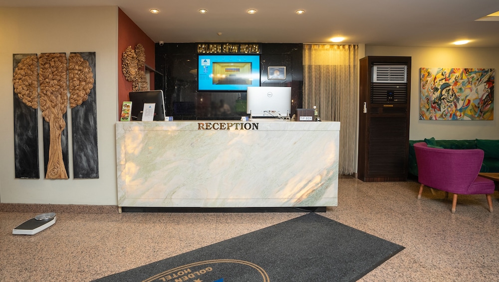Golden Siyav Hotel 5/75