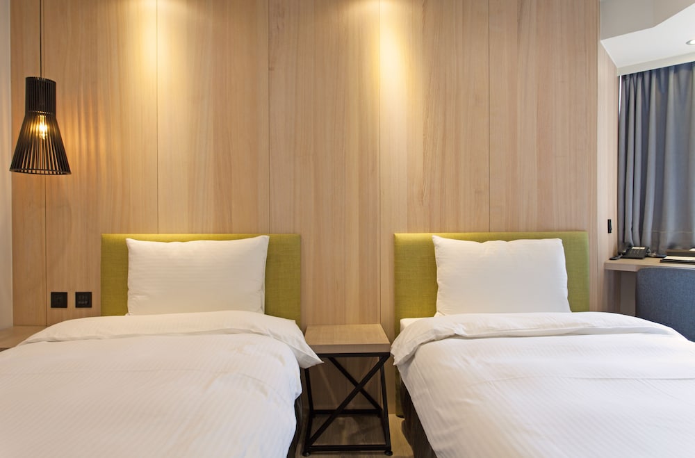 Green Hotel - West District 20/64