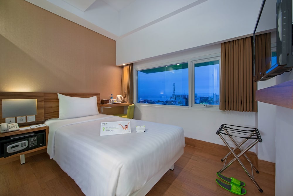 DELUXE, DOUBLE BED