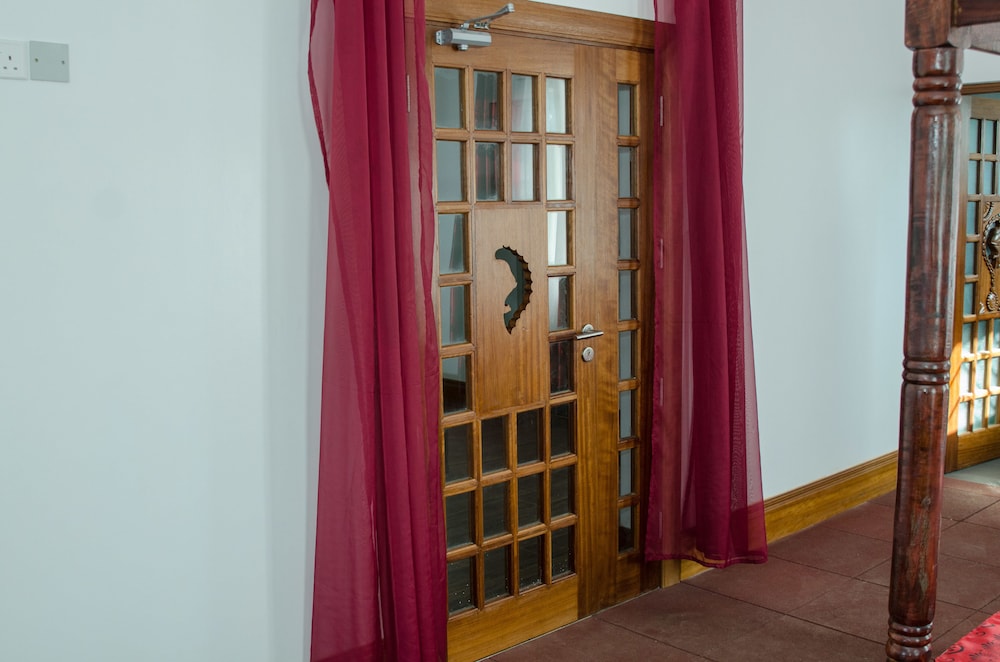 Queens Chateau Boutique Villa 21/50