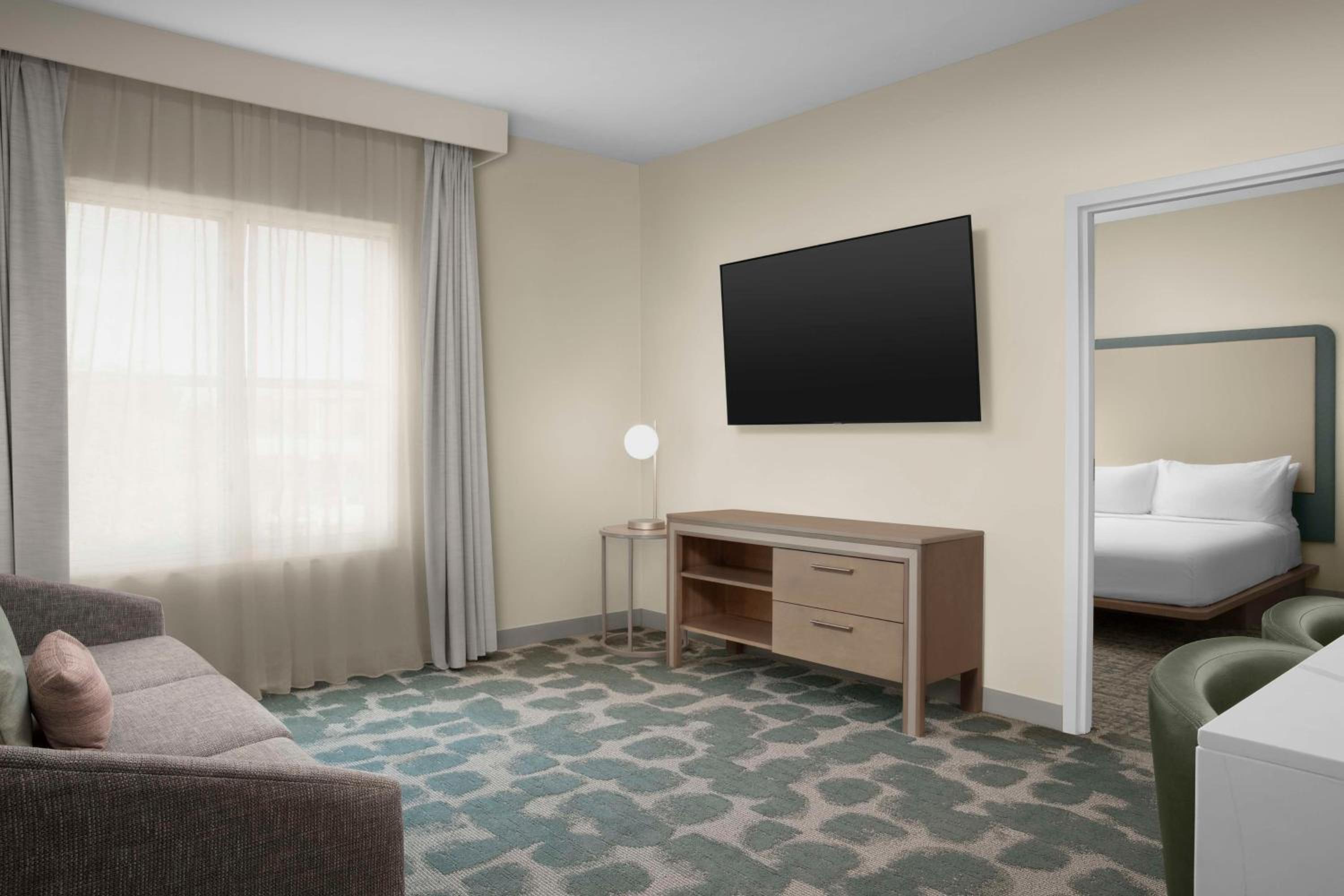 PREMIUM, STUDIO, SUITE, KING BED