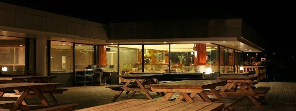 Alpine Lodge - Hostel 8/12