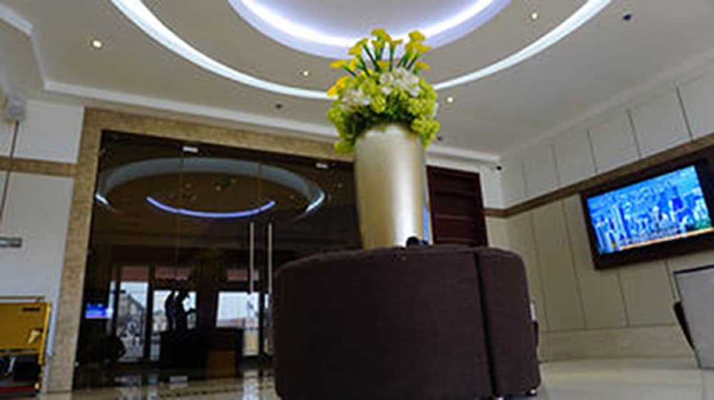 Pearlwort Hotel and Suites 7/45