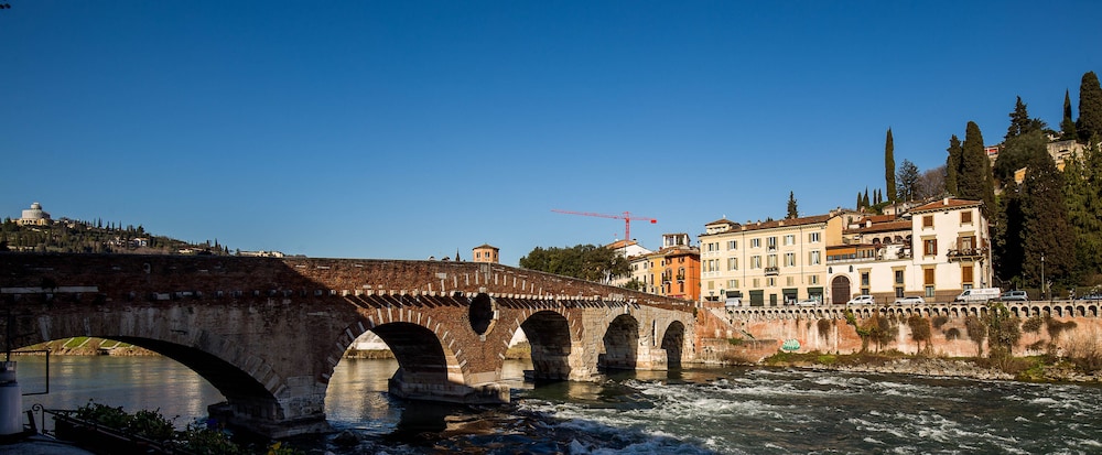 Relais A Ponte Pietra 41/50