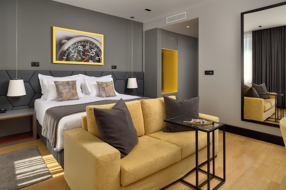 Sia Split Hotel 13/80