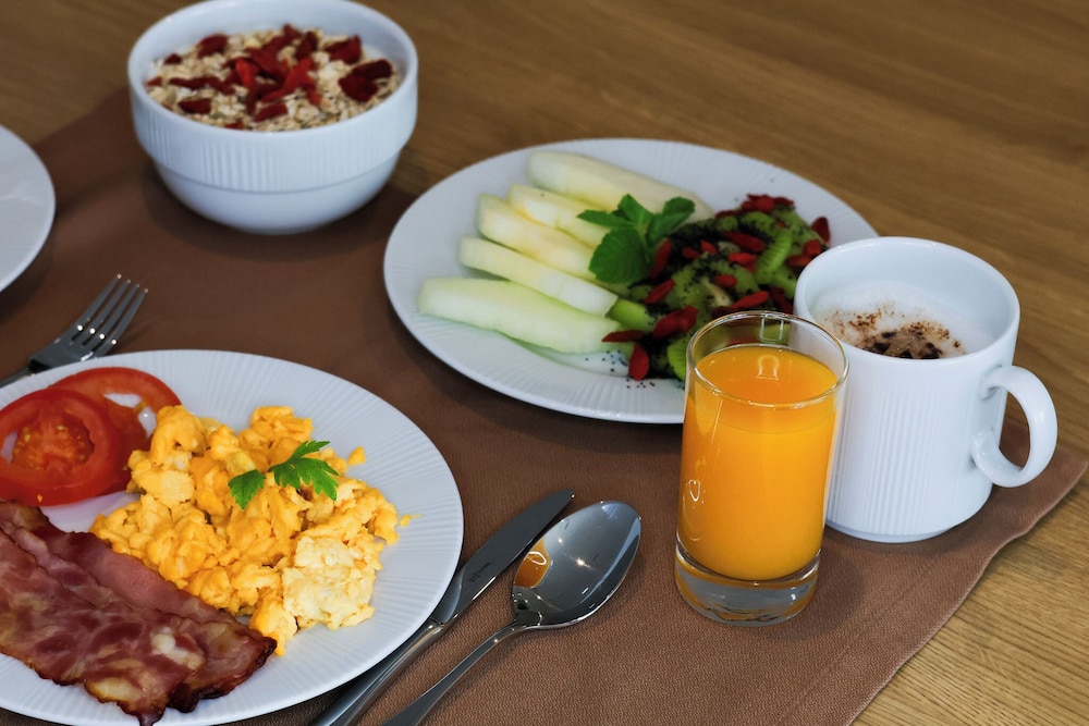 Oporto Fly Hotel 11/28