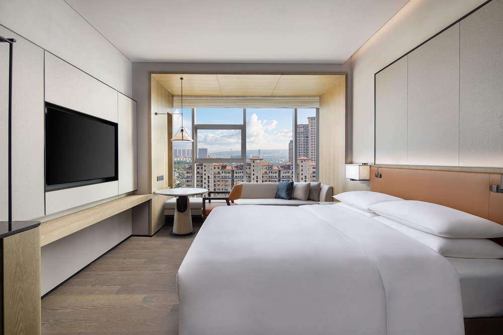 Courtyard by Marriott Luoyang 9/46