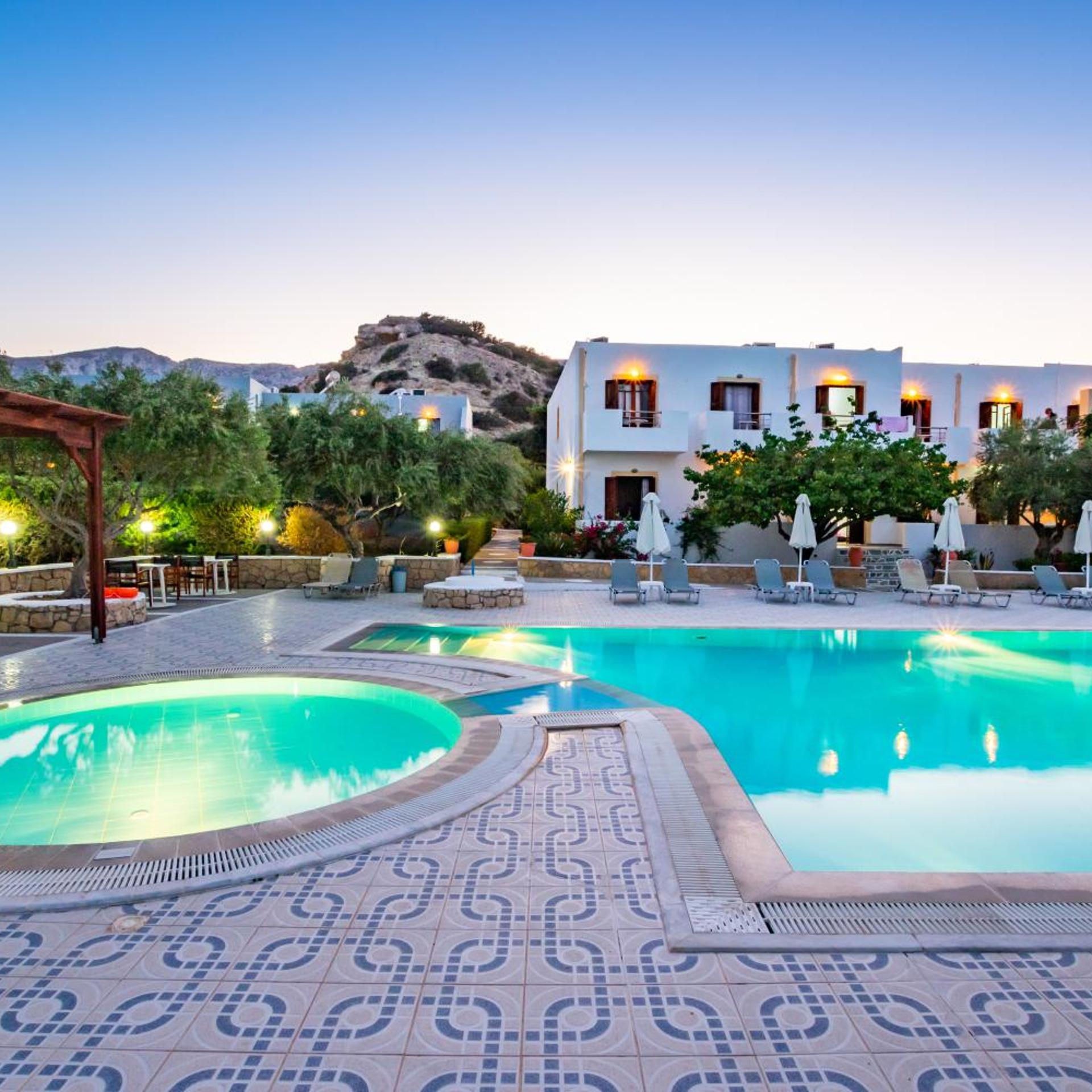 Casa Garden Hotel 38/43