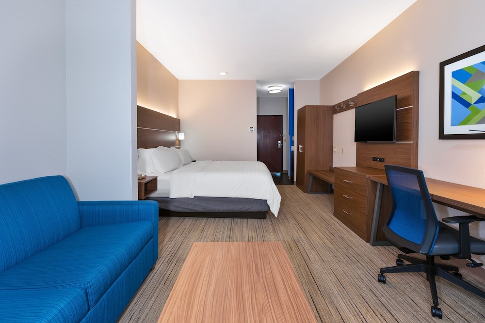 Holiday Inn Express Hotel And Suites Three Rivers 43/60