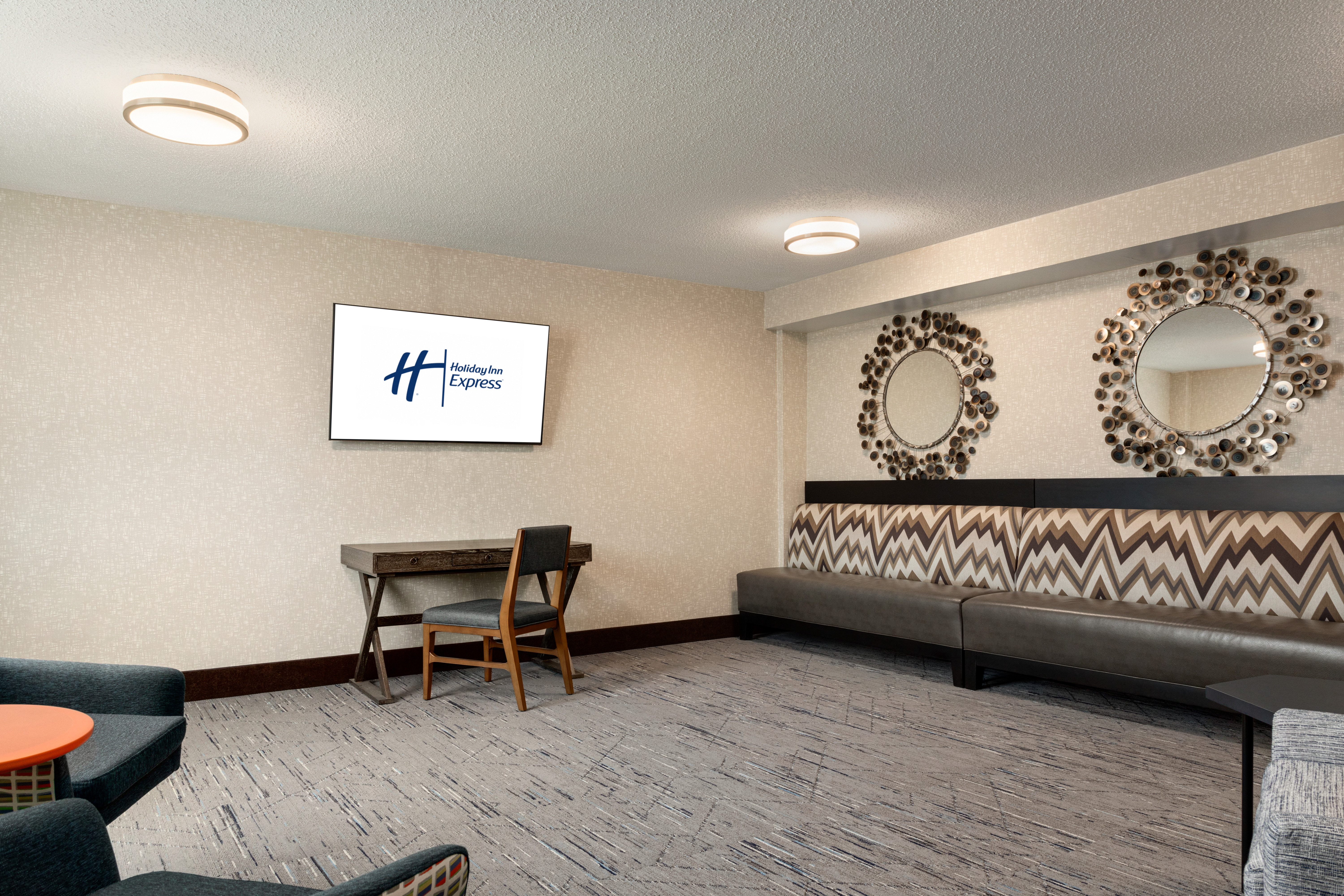 Holiday Inn Express Baltimore At the Stadiums 33/55