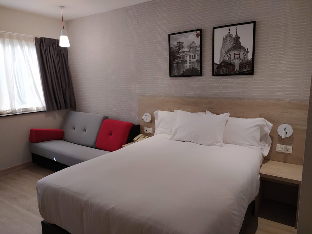 Ramada By Wyndham Madrid Tres Cantos 16/40