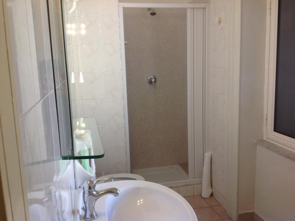 Albergo Cavour 35/35