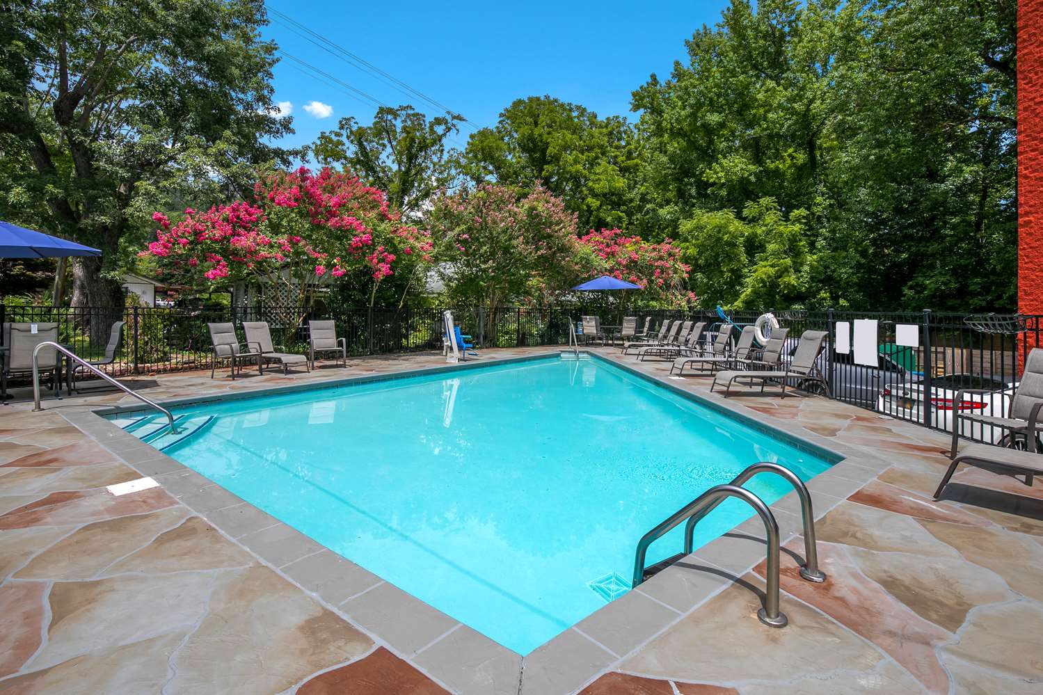 Surestay Plus Hotel By Best Western Gatlinburg 19/30