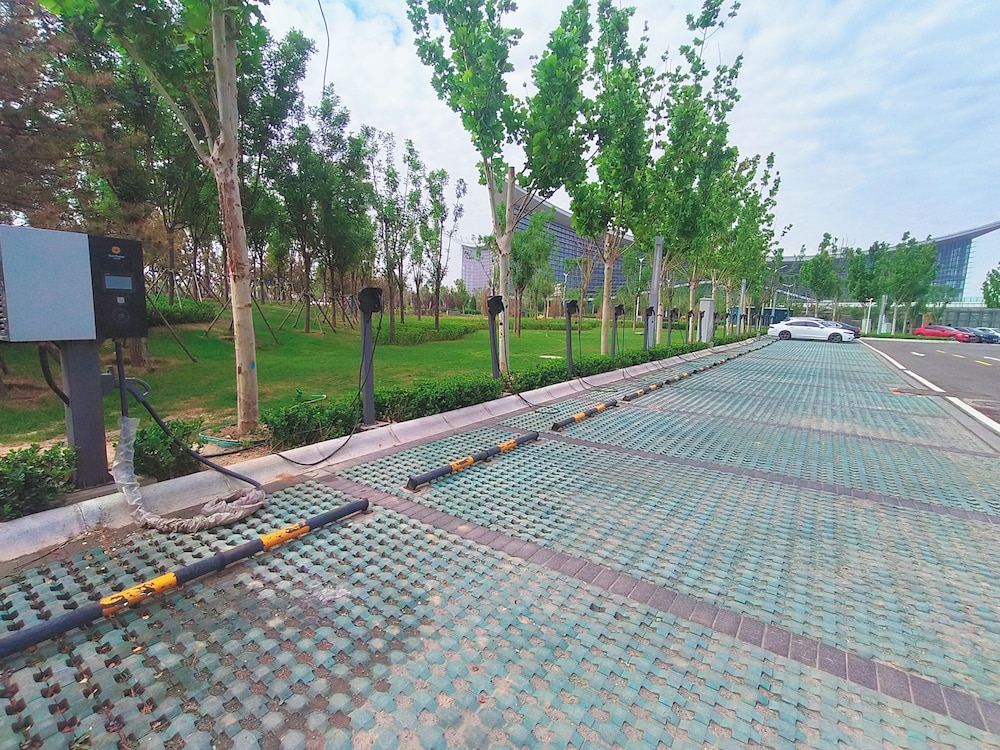 La Quinta by Wyndham Shanxi Xiaohe Xincheng 48/54