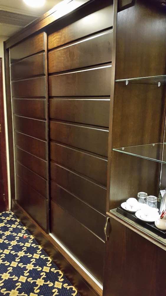 Al Thuraya Hotel photo2