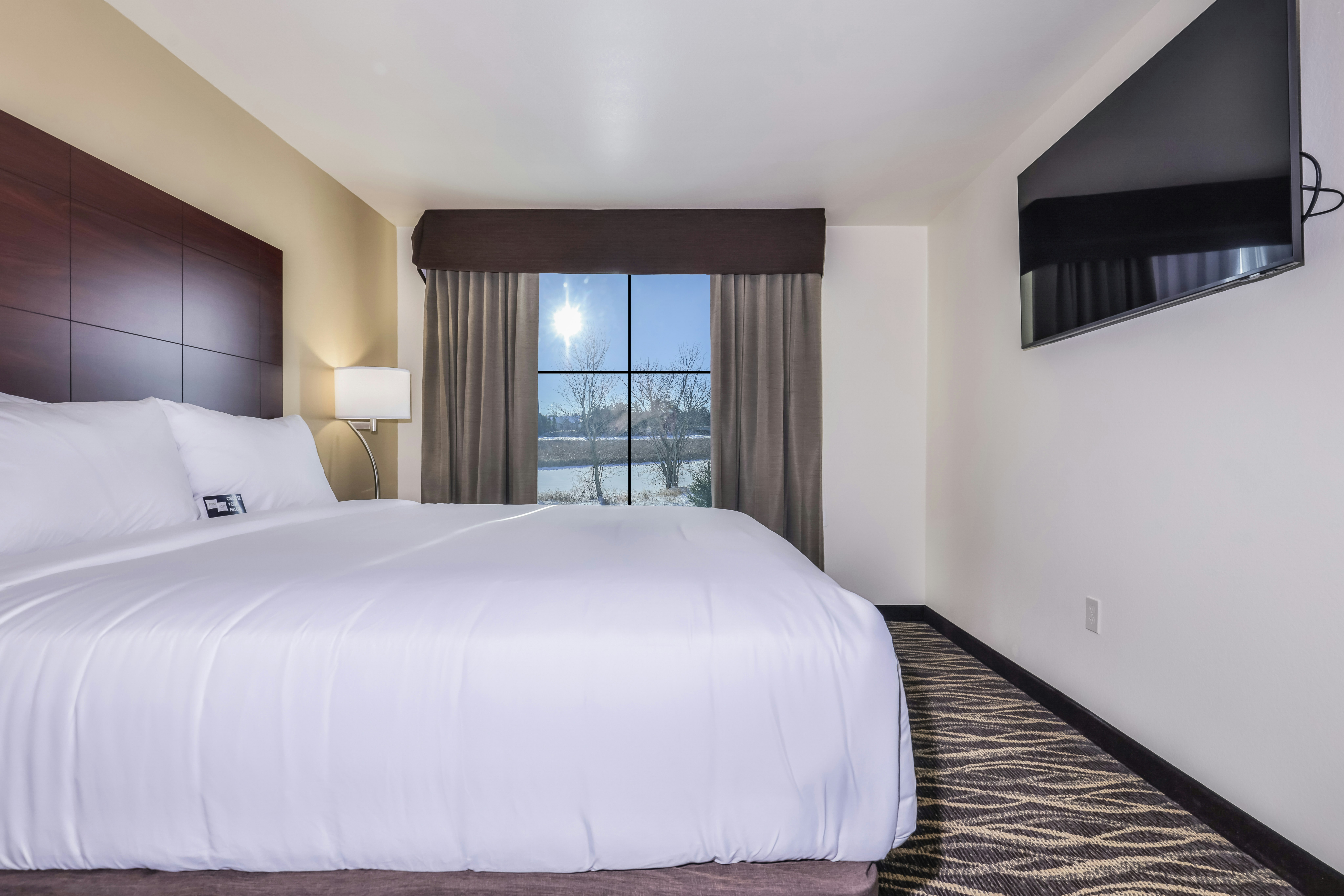 Cobblestone Hotel & Suites - Rhinelander 10/50
