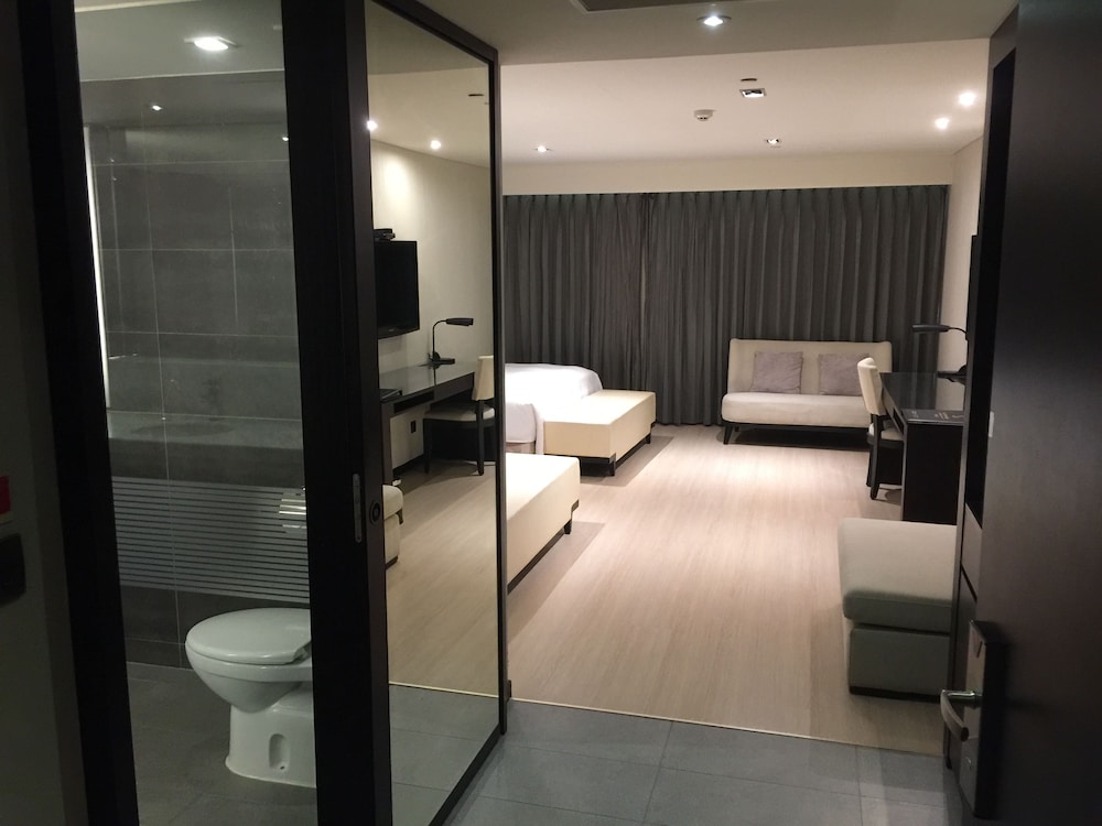 Talmud Hotel Kaohsiung Loveriver 44/50