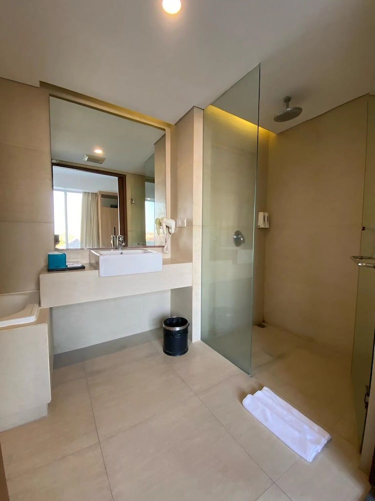 Paragon Hotel Seminyak 70/71
