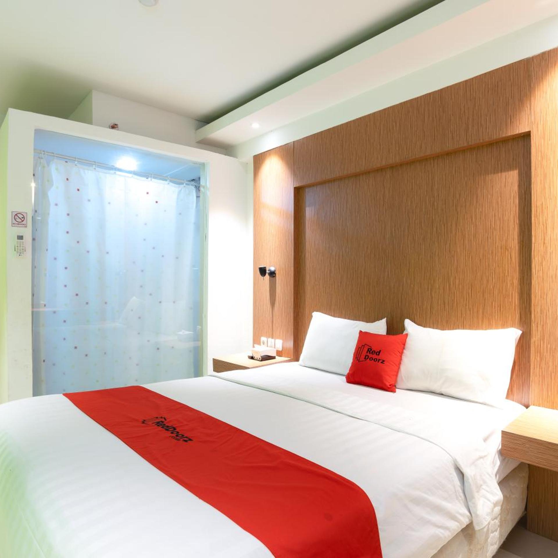 RedDoorz Apartment @ Bogor Valley 6/34