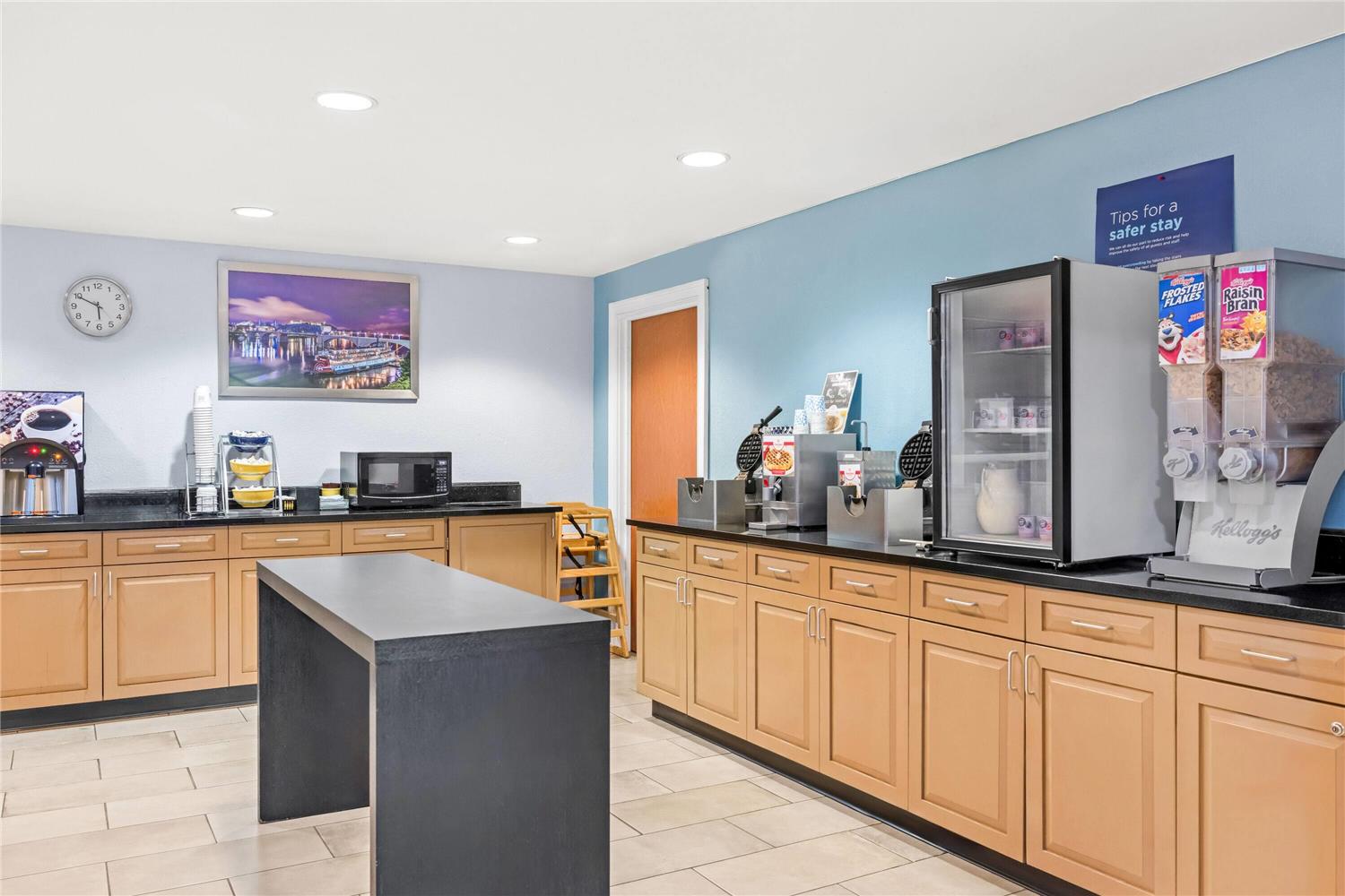 Days Inn By Wyndham Chattanooga/Hamilton Place 33/41