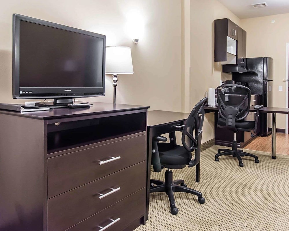 Quality Inn Moncton, NB 38/43
