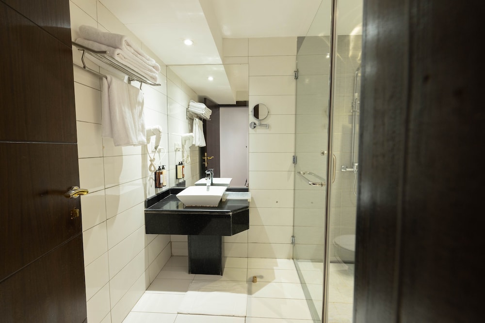فندق ميرا اعمال العليا(Mira Business Hotel) 64/67