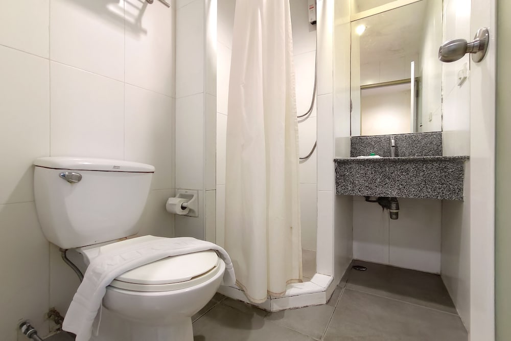 Ten Stars Hotel Pratunam 45/47