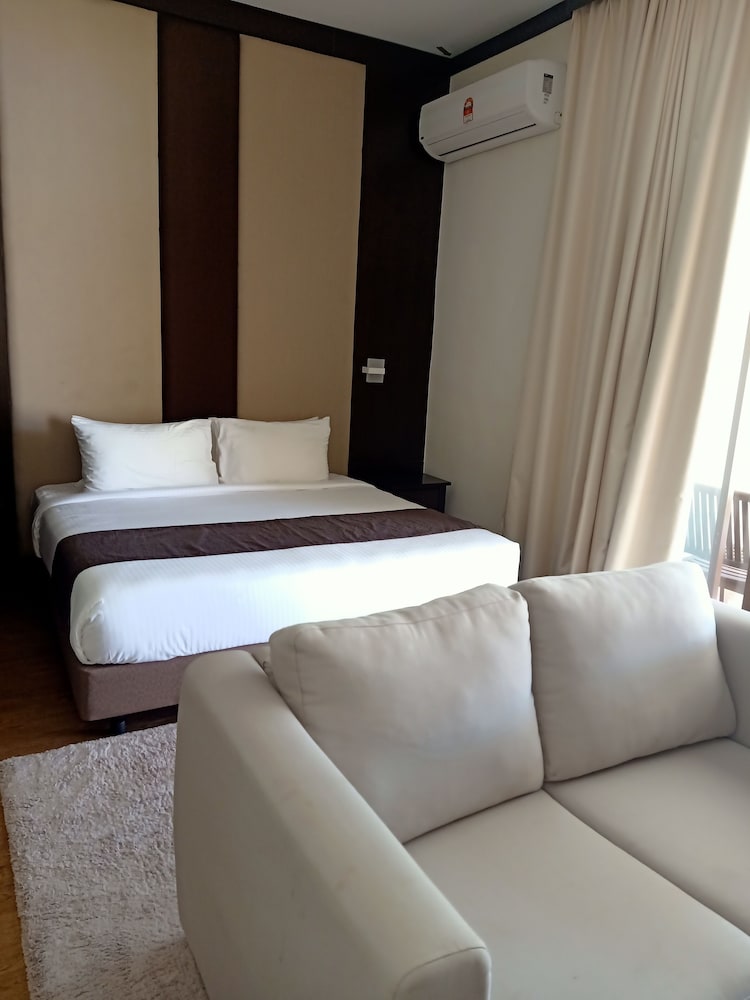 Villea Rompin Resort Golf 22/54