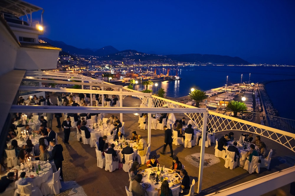 Lloyd's Baia Hotel in VIETRI SUL MARE