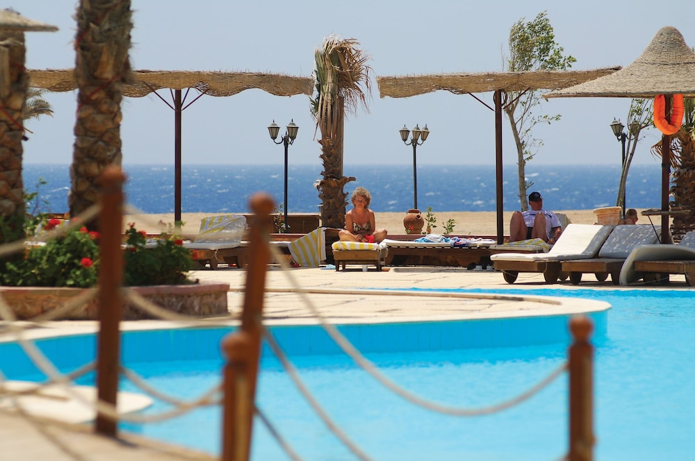 Bliss Nada Beach Resort 22/50